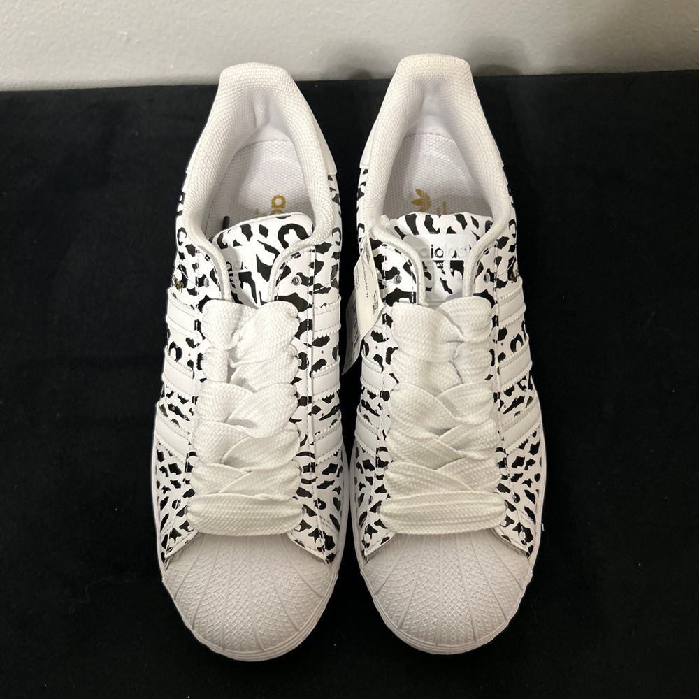 Adidas Leopard Print Sneakers. Black/White. Size 9
